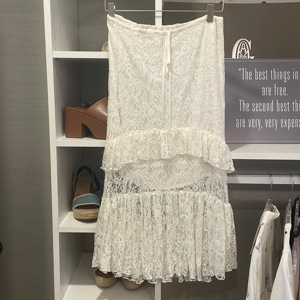 White lace midi skirt with partial lining, size xs